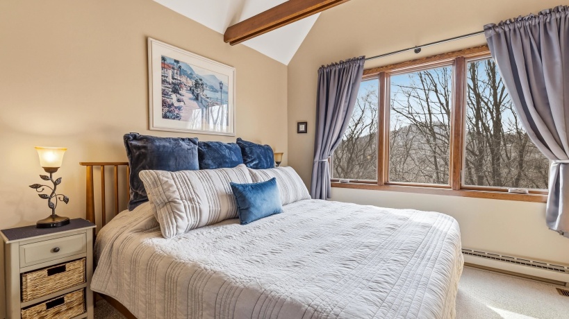 16 Farmstead, GALENA, Illinois 61036, 3 Bedrooms Bedrooms, ,3 BathroomsBathrooms,Condominium,For Sale,Farmstead,202601769