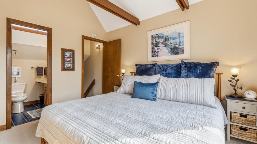 16 Farmstead, GALENA, Illinois 61036, 3 Bedrooms Bedrooms, ,3 BathroomsBathrooms,Condominium,For Sale,Farmstead,202601769