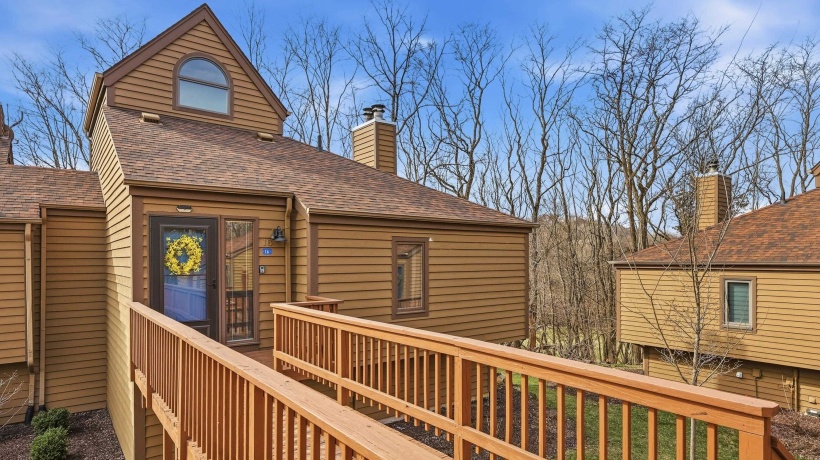 16 Farmstead, GALENA, Illinois 61036, 3 Bedrooms Bedrooms, ,3 BathroomsBathrooms,Condominium,For Sale,Farmstead,202601769