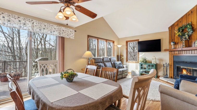 16 Farmstead, GALENA, Illinois 61036, 3 Bedrooms Bedrooms, ,3 BathroomsBathrooms,Condominium,For Sale,Farmstead,202601769