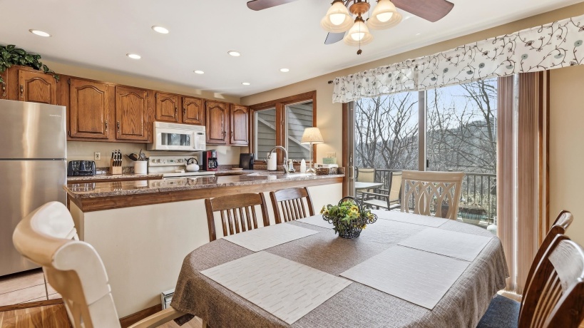 16 Farmstead, GALENA, Illinois 61036, 3 Bedrooms Bedrooms, ,3 BathroomsBathrooms,Condominium,For Sale,Farmstead,202601769