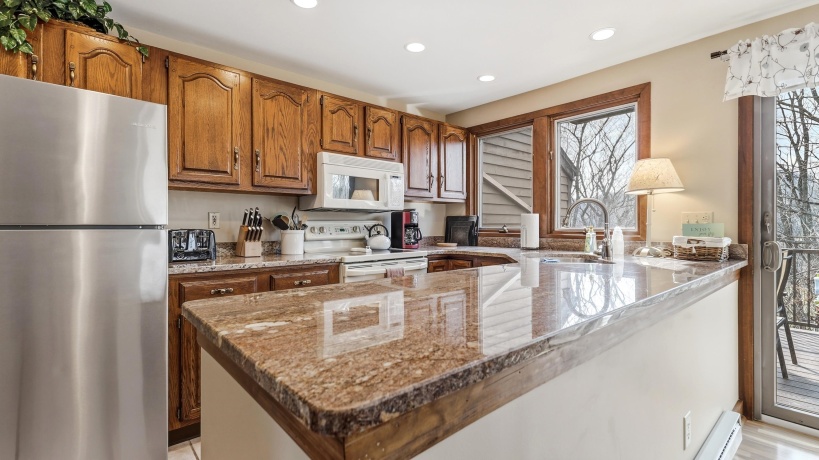 16 Farmstead, GALENA, Illinois 61036, 3 Bedrooms Bedrooms, ,3 BathroomsBathrooms,Condominium,For Sale,Farmstead,202601769