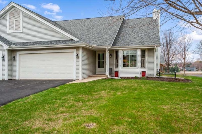 4352 Sunset, LOVES PARK, Illinois 61111, 2 Bedrooms Bedrooms, ,3 BathroomsBathrooms,Condominium,For Sale,Sunset,202601770