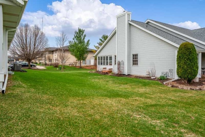 4352 Sunset, LOVES PARK, Illinois 61111, 2 Bedrooms Bedrooms, ,3 BathroomsBathrooms,Condominium,For Sale,Sunset,202601770