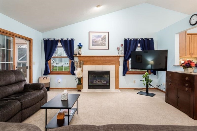 4352 Sunset, LOVES PARK, Illinois 61111, 2 Bedrooms Bedrooms, ,3 BathroomsBathrooms,Condominium,For Sale,Sunset,202601770