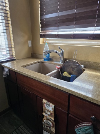 726 Ashland, ROCKFORD, Illinois 61103, 2 Bedrooms Bedrooms, ,1 BathroomBathrooms,House,For Sale,Ashland,202601771