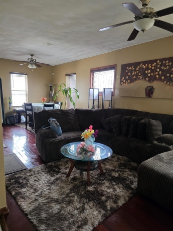 726 Ashland, ROCKFORD, Illinois 61103, 2 Bedrooms Bedrooms, ,1 BathroomBathrooms,House,For Sale,Ashland,202601771