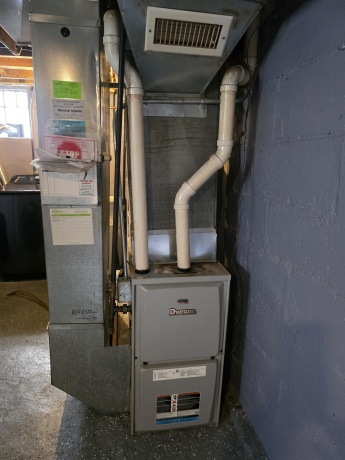 726 Ashland, ROCKFORD, Illinois 61103, 2 Bedrooms Bedrooms, ,1 BathroomBathrooms,House,For Sale,Ashland,202601771