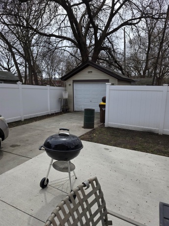 726 Ashland, ROCKFORD, Illinois 61103, 2 Bedrooms Bedrooms, ,1 BathroomBathrooms,House,For Sale,Ashland,202601771