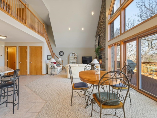 4 Lake Summerset, LAKE SUMMERSET, Illinois 61019, 3 Bedrooms Bedrooms, ,3 BathroomsBathrooms,House,For Sale,Lake Summerset,202601773