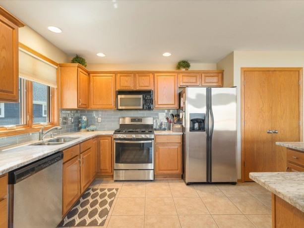 4 Lake Summerset, LAKE SUMMERSET, Illinois 61019, 3 Bedrooms Bedrooms, ,3 BathroomsBathrooms,House,For Sale,Lake Summerset,202601773