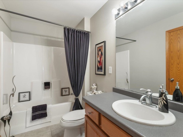 4 Lake Summerset, LAKE SUMMERSET, Illinois 61019, 3 Bedrooms Bedrooms, ,3 BathroomsBathrooms,House,For Sale,Lake Summerset,202601773