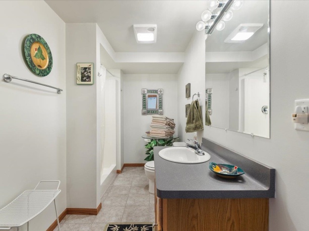 4 Lake Summerset, LAKE SUMMERSET, Illinois 61019, 3 Bedrooms Bedrooms, ,3 BathroomsBathrooms,House,For Sale,Lake Summerset,202601773