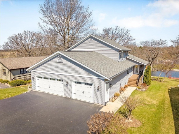 4 Lake Summerset, LAKE SUMMERSET, Illinois 61019, 3 Bedrooms Bedrooms, ,3 BathroomsBathrooms,House,For Sale,Lake Summerset,202601773