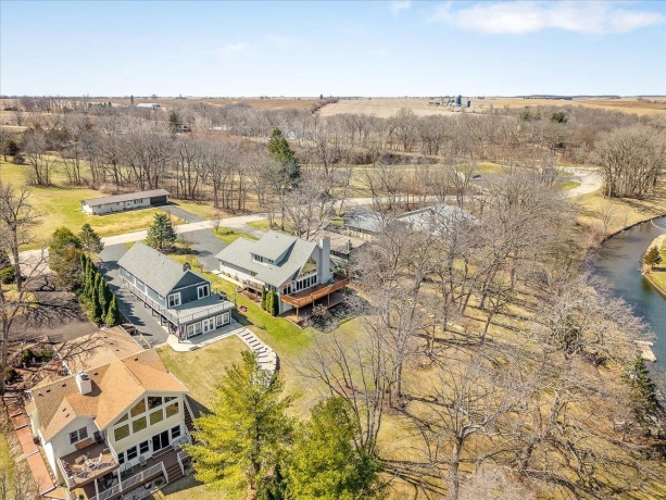 4 Lake Summerset, LAKE SUMMERSET, Illinois 61019, 3 Bedrooms Bedrooms, ,3 BathroomsBathrooms,House,For Sale,Lake Summerset,202601773