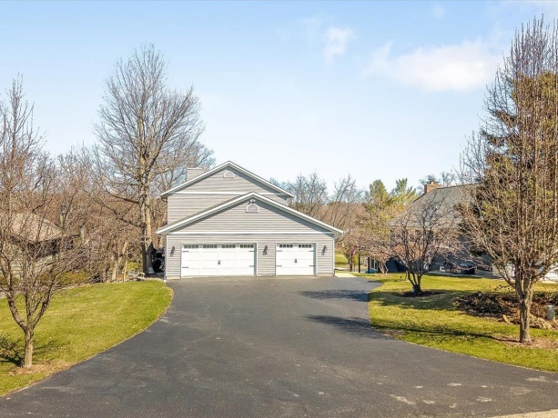 4 Lake Summerset, LAKE SUMMERSET, Illinois 61019, 3 Bedrooms Bedrooms, ,3 BathroomsBathrooms,House,For Sale,Lake Summerset,202601773