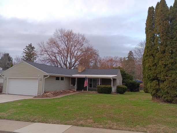 1604 Parkside, FREEPORT, Illinois 61032, 3 Bedrooms Bedrooms, ,2 BathroomsBathrooms,House,For Sale,Parkside,202601653