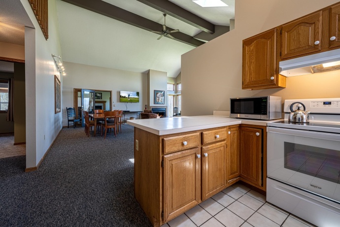 1 Vista Ridge, GALENA, Illinois 61036, 5 Bedrooms Bedrooms, ,5 BathroomsBathrooms,House,For Sale,Vista Ridge,202601306