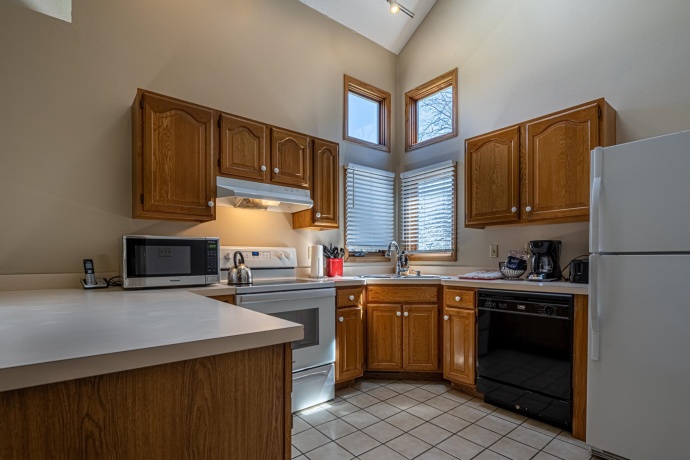 1 Vista Ridge, GALENA, Illinois 61036, 5 Bedrooms Bedrooms, ,5 BathroomsBathrooms,House,For Sale,Vista Ridge,202601306