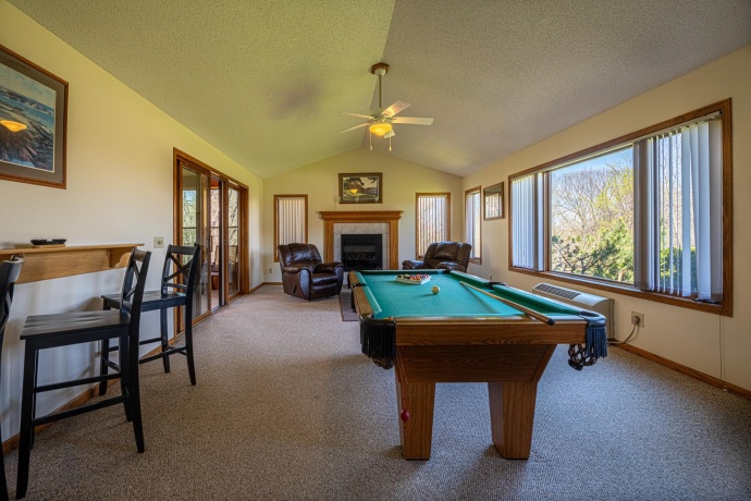 1 Vista Ridge, GALENA, Illinois 61036, 5 Bedrooms Bedrooms, ,5 BathroomsBathrooms,House,For Sale,Vista Ridge,202601306