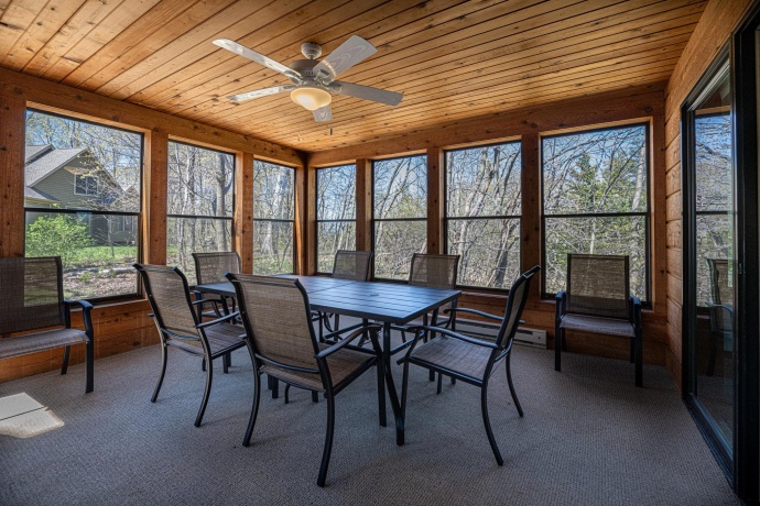 1 Vista Ridge, GALENA, Illinois 61036, 5 Bedrooms Bedrooms, ,5 BathroomsBathrooms,House,For Sale,Vista Ridge,202601306