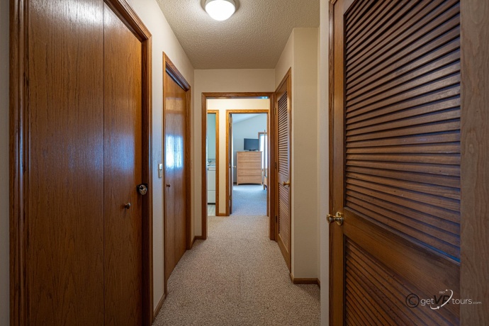 1 Vista Ridge, GALENA, Illinois 61036, 5 Bedrooms Bedrooms, ,5 BathroomsBathrooms,House,For Sale,Vista Ridge,202601306