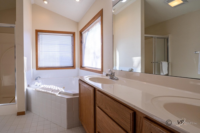 1 Vista Ridge, GALENA, Illinois 61036, 5 Bedrooms Bedrooms, ,5 BathroomsBathrooms,House,For Sale,Vista Ridge,202601306