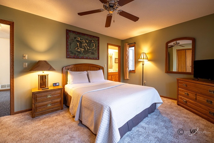 1 Vista Ridge, GALENA, Illinois 61036, 5 Bedrooms Bedrooms, ,5 BathroomsBathrooms,House,For Sale,Vista Ridge,202601306