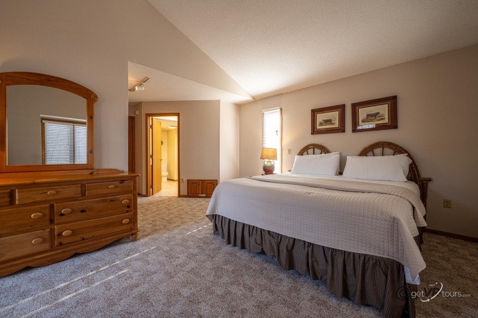 1 Vista Ridge, GALENA, Illinois 61036, 5 Bedrooms Bedrooms, ,5 BathroomsBathrooms,House,For Sale,Vista Ridge,202601306