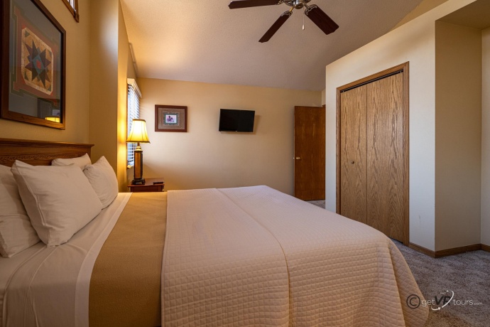 1 Vista Ridge, GALENA, Illinois 61036, 5 Bedrooms Bedrooms, ,5 BathroomsBathrooms,House,For Sale,Vista Ridge,202601306