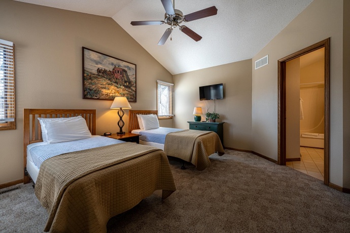 1 Vista Ridge, GALENA, Illinois 61036, 5 Bedrooms Bedrooms, ,5 BathroomsBathrooms,House,For Sale,Vista Ridge,202601306