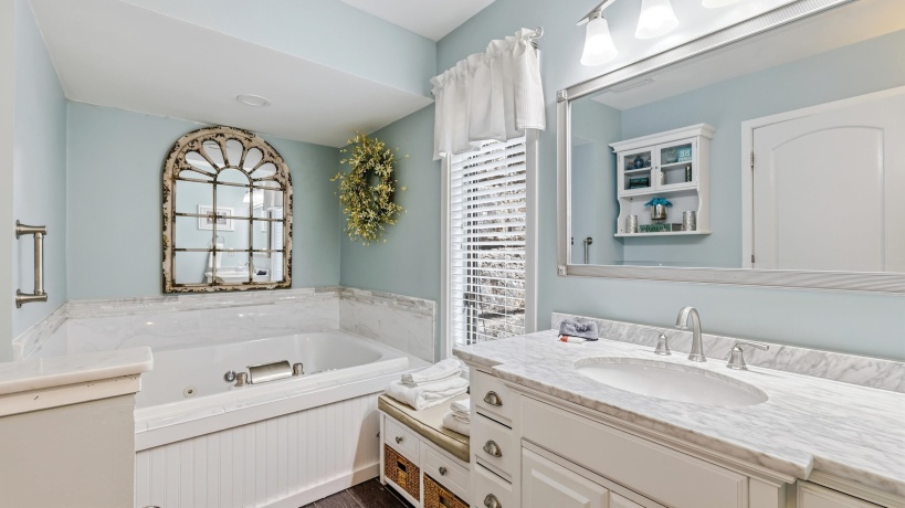 C11 Long Bay Point, GALENA, Illinois 61036, 1 Bedroom Bedrooms, ,1 BathroomBathrooms,Condominium,For Sale,Long Bay Point,202601776