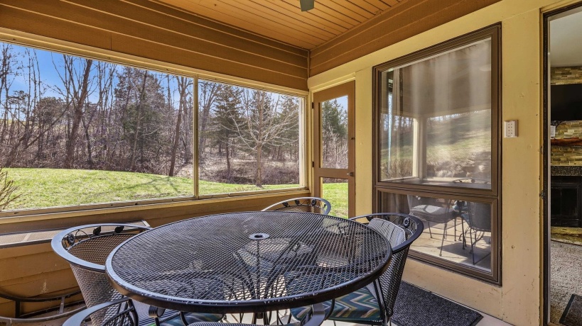 C11 Long Bay Point, GALENA, Illinois 61036, 1 Bedroom Bedrooms, ,1 BathroomBathrooms,Condominium,For Sale,Long Bay Point,202601776