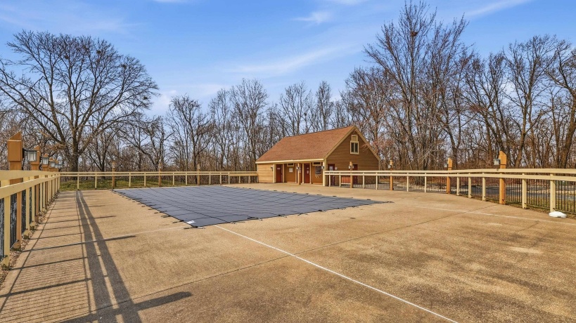 C11 Long Bay Point, GALENA, Illinois 61036, 1 Bedroom Bedrooms, ,1 BathroomBathrooms,Condominium,For Sale,Long Bay Point,202601776