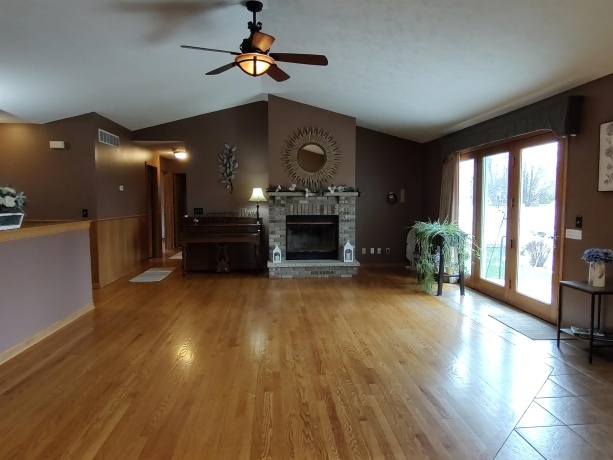 503 Royal, BELVIDERE, Illinois 61008, 4 Bedrooms Bedrooms, ,3 BathroomsBathrooms,House,For Sale,Royal,202601778