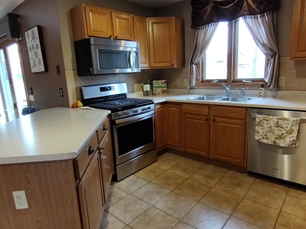 503 Royal, BELVIDERE, Illinois 61008, 4 Bedrooms Bedrooms, ,3 BathroomsBathrooms,House,For Sale,Royal,202601778