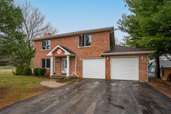 206 Griffin, POPLAR GROVE, Illinois 61065, 4 Bedrooms Bedrooms, ,2 BathroomsBathrooms,House,For Sale,Griffin,202601779