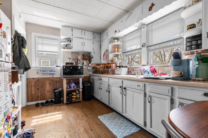 2922 Collins Street, ROCKFORD, Illinois 61108, 2 Bedrooms Bedrooms, ,1 BathroomBathrooms,House,For Sale,Collins Street,202601780