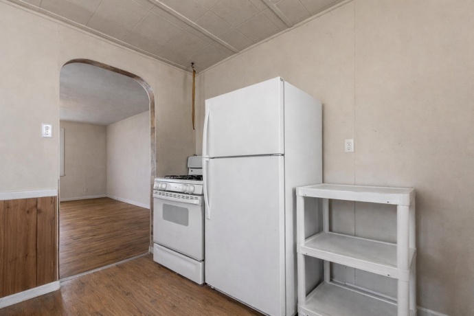 2922 Collins Street, ROCKFORD, Illinois 61108, 2 Bedrooms Bedrooms, ,1 BathroomBathrooms,House,For Sale,Collins Street,202601780