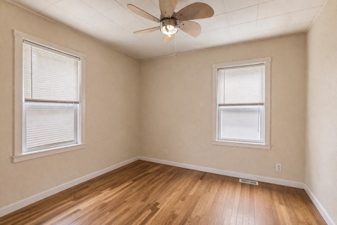 2922 Collins Street, ROCKFORD, Illinois 61108, 2 Bedrooms Bedrooms, ,1 BathroomBathrooms,House,For Sale,Collins Street,202601780