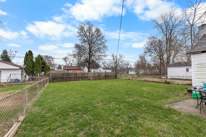 2922 Collins Street, ROCKFORD, Illinois 61108, 2 Bedrooms Bedrooms, ,1 BathroomBathrooms,House,For Sale,Collins Street,202601780