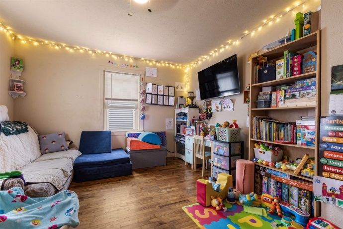 2922 Collins Street, ROCKFORD, Illinois 61108, 2 Bedrooms Bedrooms, ,1 BathroomBathrooms,House,For Sale,Collins Street,202601780