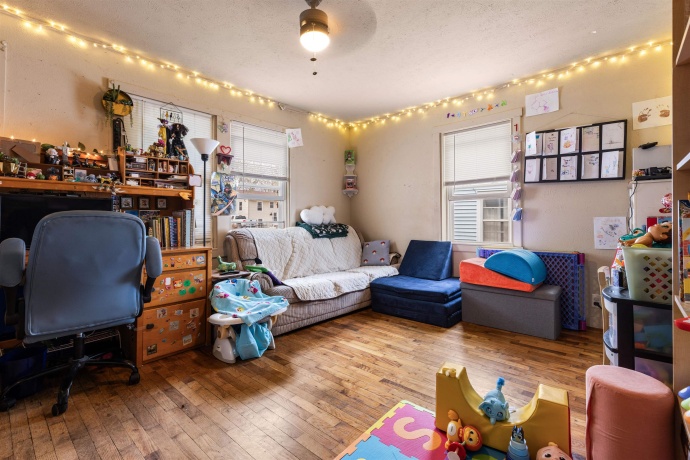 2922 Collins Street, ROCKFORD, Illinois 61108, 2 Bedrooms Bedrooms, ,1 BathroomBathrooms,House,For Sale,Collins Street,202601780