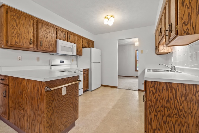 1872 Trainer, ROCKFORD, Illinois 61108, 3 Bedrooms Bedrooms, ,2 BathroomsBathrooms,House,For Sale,Trainer,202601782