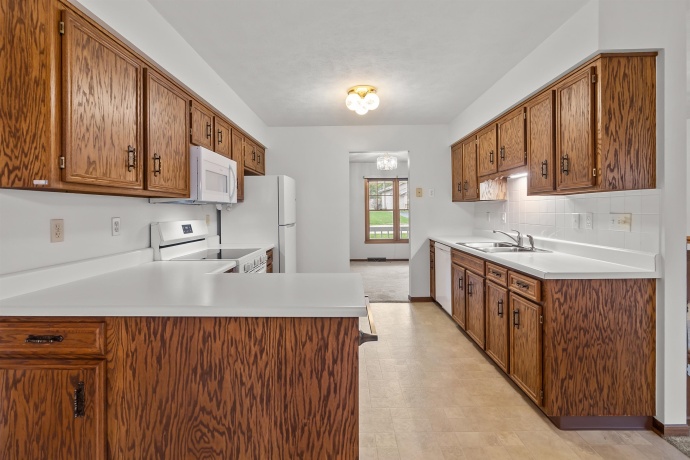 1872 Trainer, ROCKFORD, Illinois 61108, 3 Bedrooms Bedrooms, ,2 BathroomsBathrooms,House,For Sale,Trainer,202601782