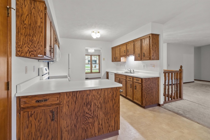 1872 Trainer, ROCKFORD, Illinois 61108, 3 Bedrooms Bedrooms, ,2 BathroomsBathrooms,House,For Sale,Trainer,202601782