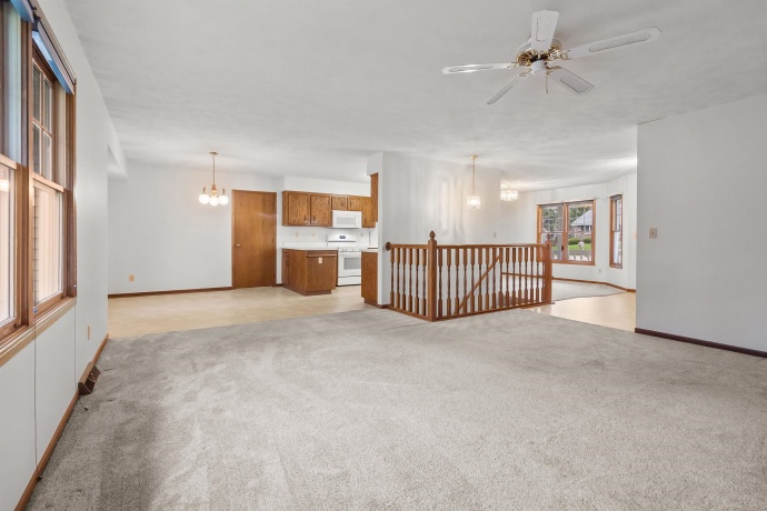 1872 Trainer, ROCKFORD, Illinois 61108, 3 Bedrooms Bedrooms, ,2 BathroomsBathrooms,House,For Sale,Trainer,202601782