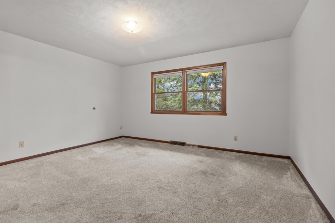 1872 Trainer, ROCKFORD, Illinois 61108, 3 Bedrooms Bedrooms, ,2 BathroomsBathrooms,House,For Sale,Trainer,202601782