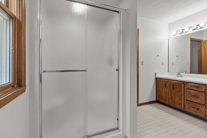 1872 Trainer, ROCKFORD, Illinois 61108, 3 Bedrooms Bedrooms, ,2 BathroomsBathrooms,House,For Sale,Trainer,202601782