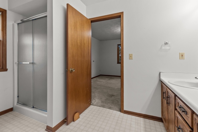 1872 Trainer, ROCKFORD, Illinois 61108, 3 Bedrooms Bedrooms, ,2 BathroomsBathrooms,House,For Sale,Trainer,202601782